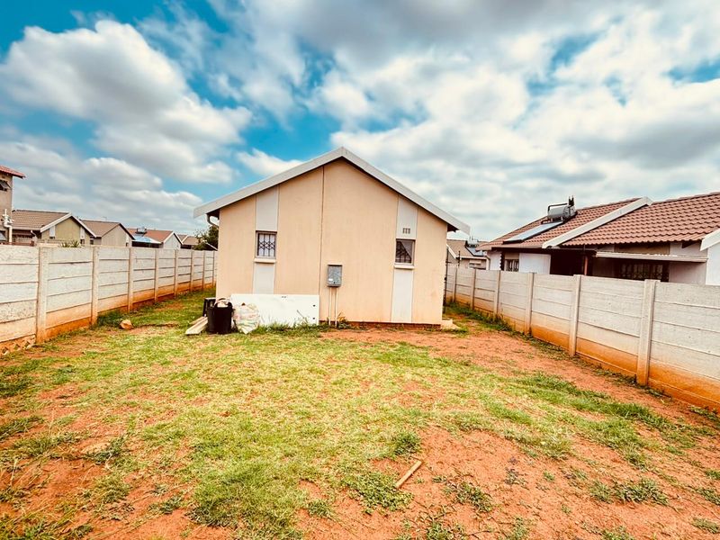 Affordable 2-Bedroom Gem in Sky City – Your Perfect Starter Home! - Photo 6