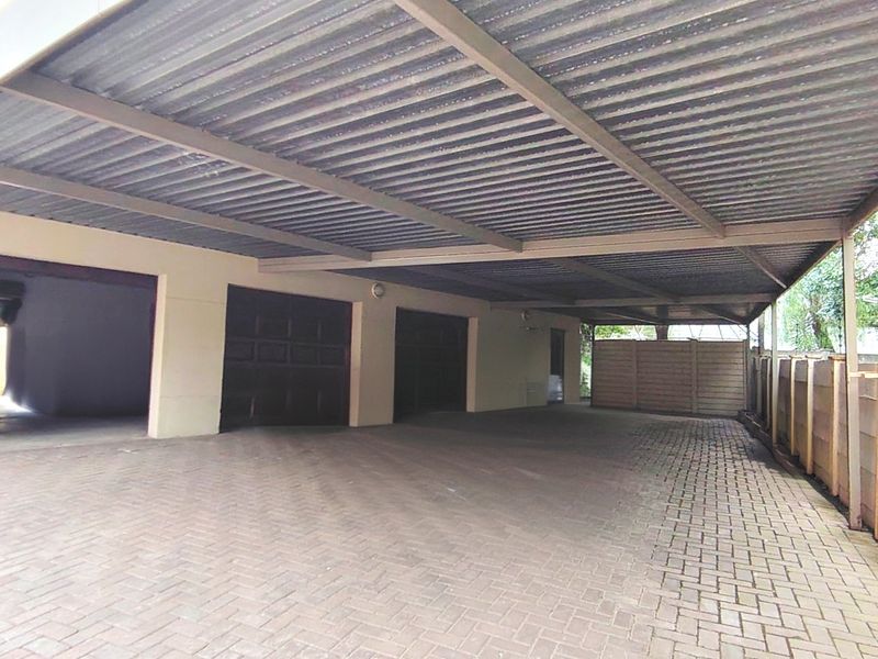 Exceptional Family Home with Multiple Living Areas in SW 5 - Photo 9