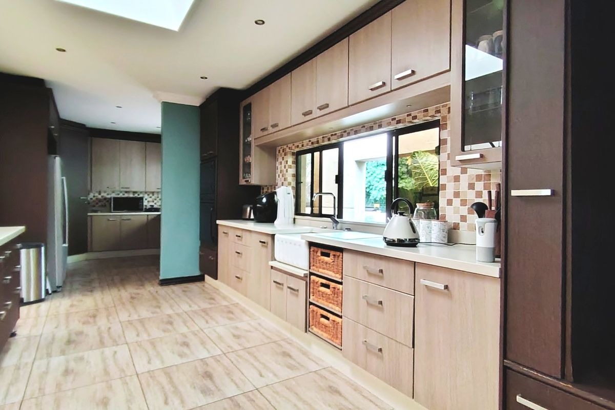 Exceptional Family Home with Multiple Living Areas in SW 5 - Photo 3