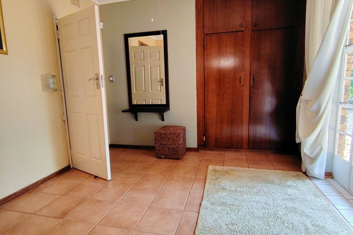 Elegant 6-Bedroom home for Sale in SE3 - Photo 4