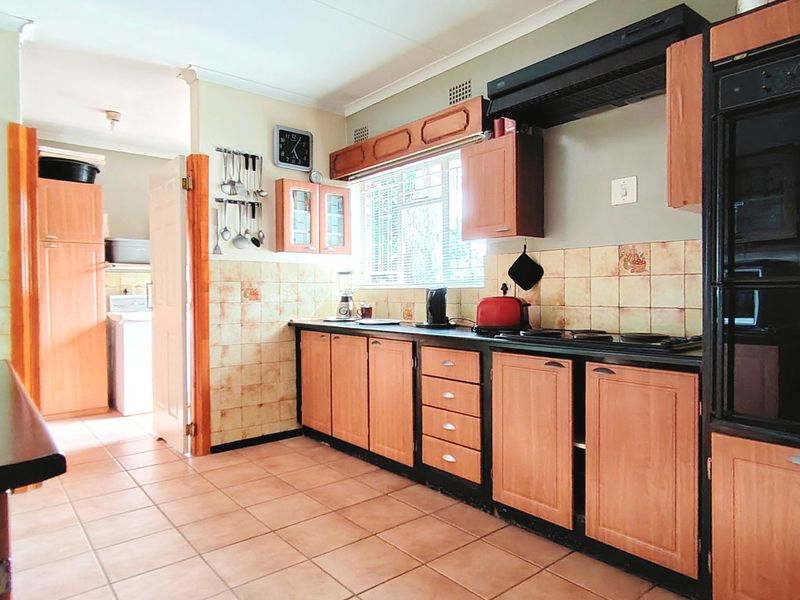 Elegant 6-Bedroom home for Sale in SE3 - Photo 10