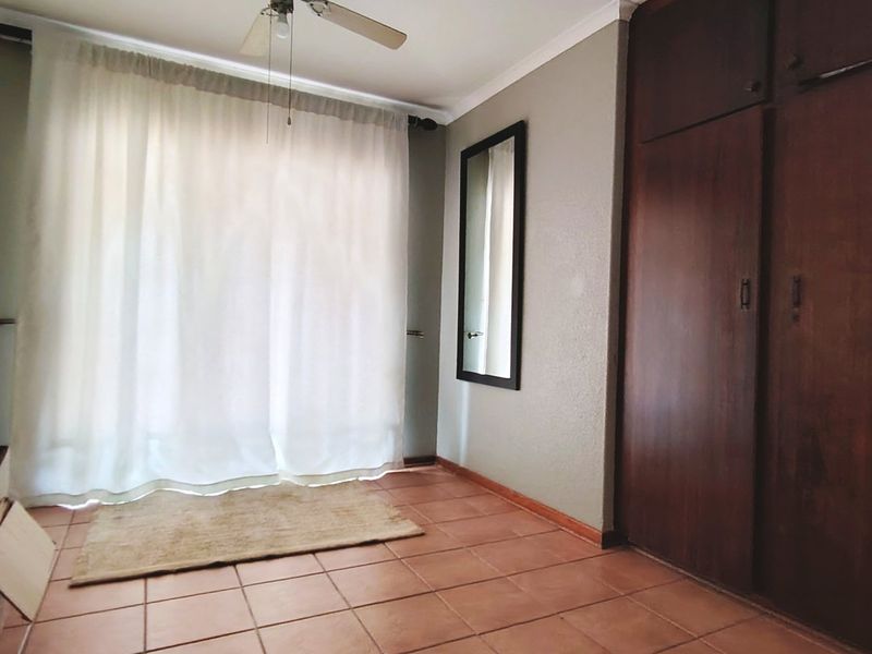 Elegant 6-Bedroom home for Sale in SE3 - Photo 9