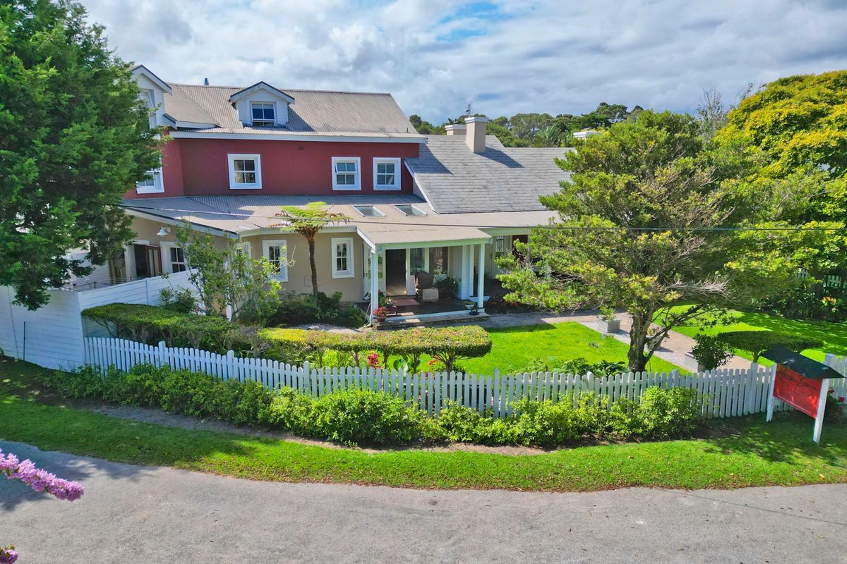 Prime Investment Opportunity – Dual Living Home with & B&B - Photo 4