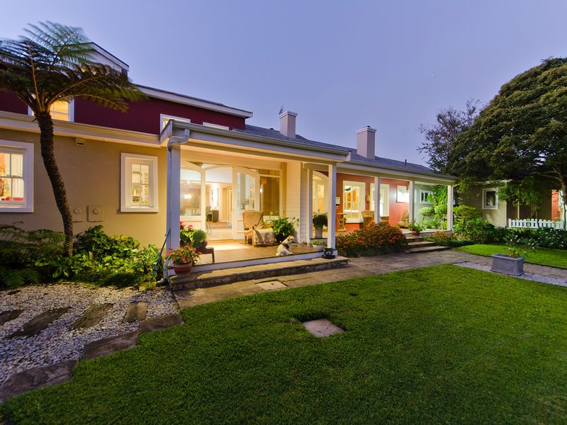 Prime Investment Opportunity – Dual Living Home with a B&B - Photo 2