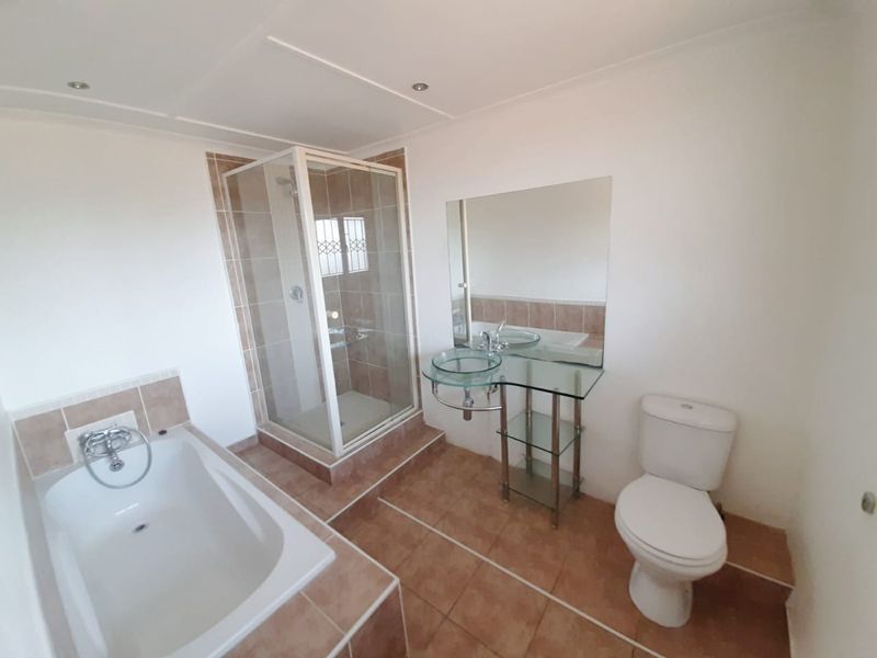 Well-Positioned 3-Bedroom Apartment To Let in Stanger Heights - Photo 6