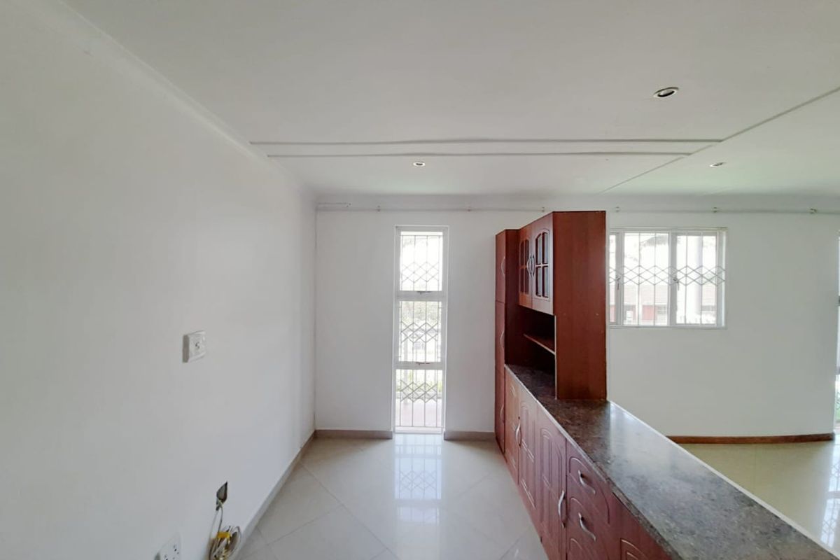 Well-Positioned 3-Bedroom Apartment To Let in Stanger Heights - Photo 3