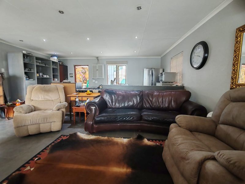 High-Visibility Property with Exceptional Work From Home & Income Potential - Photo 7