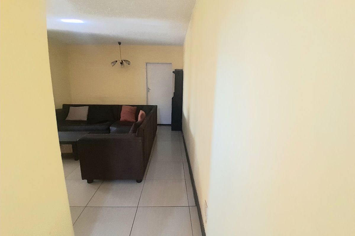 3 Bed 1 bath apartment property for sale in Muckleneuk,Pretoria - Photo 4