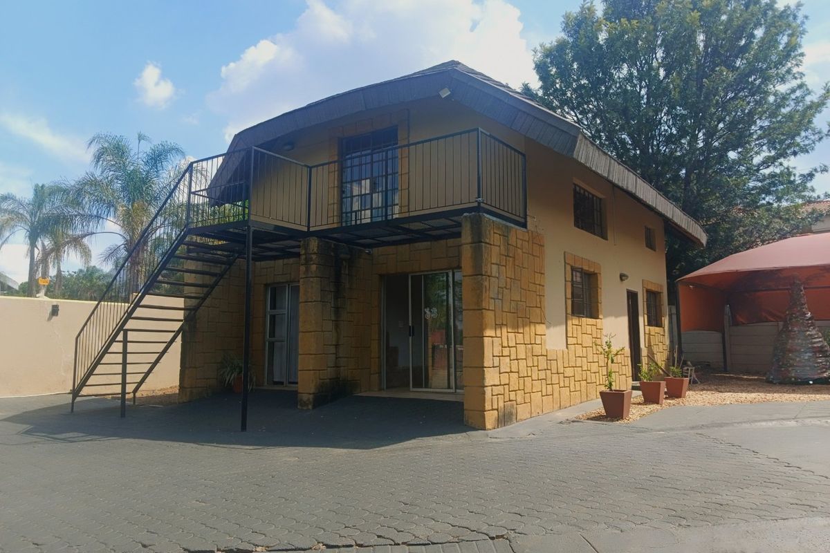 Rated "PG" - Perfectly Grand! - Photo 3