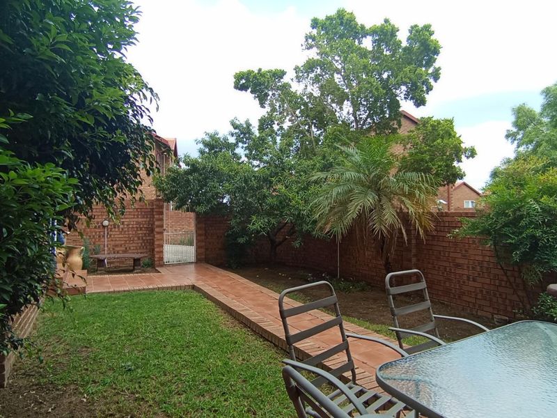 2 Bed Apartment in The Reeds for Sale - Photo 3