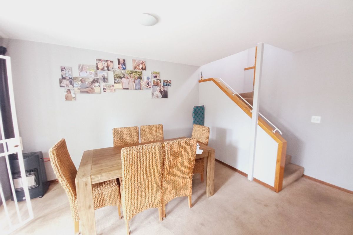 Spacious 2-Bedroom, 2-Bathroom Duplex Townhouse Priced to Sell in a Secure Complex - Photo 4