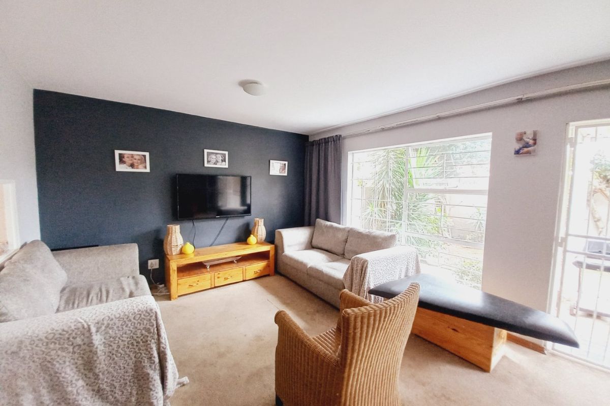 Spacious 2-Bedroom, 2-Bathroom Duplex Townhouse Priced to Sell in a Secure Complex - Photo 2