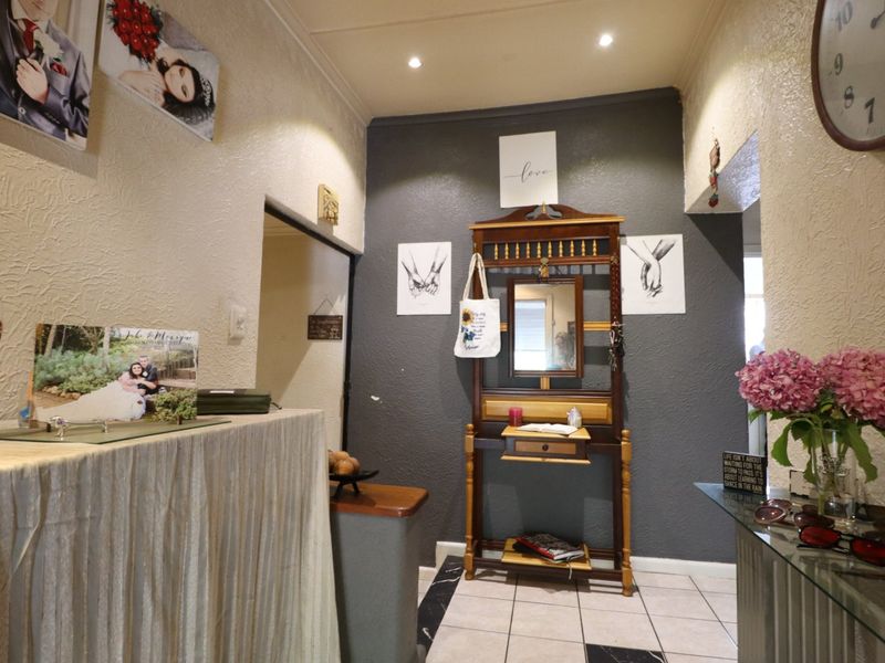 Rare Opportunity in Upper Mount Road  - Photo 2