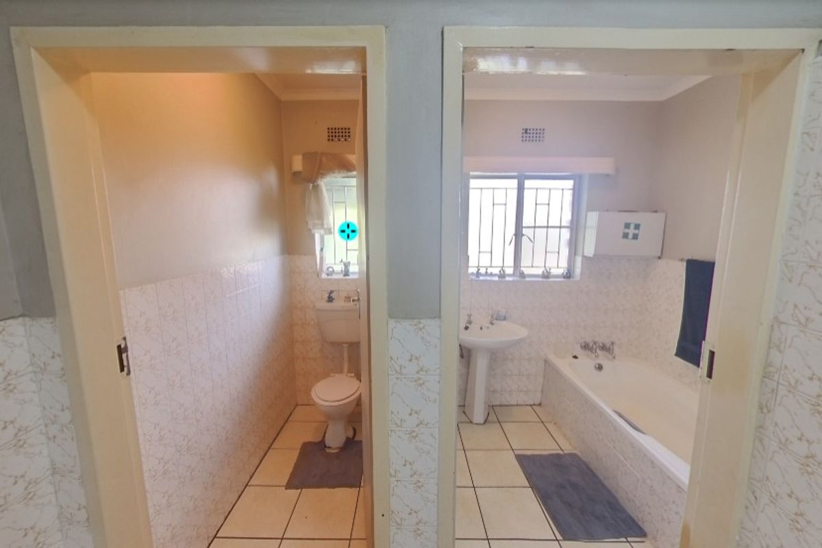 Versatile Property in Elandrand | 1230m2 Erf | Ideal for Families or Investors- Estimated Monthly Rental Income R17 000 - R20 000 - Photo 3