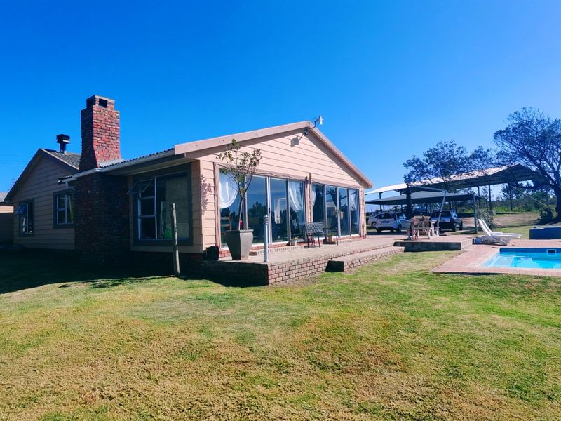 Unbeatable views define surrounded by beautiful country living  - Photo 3