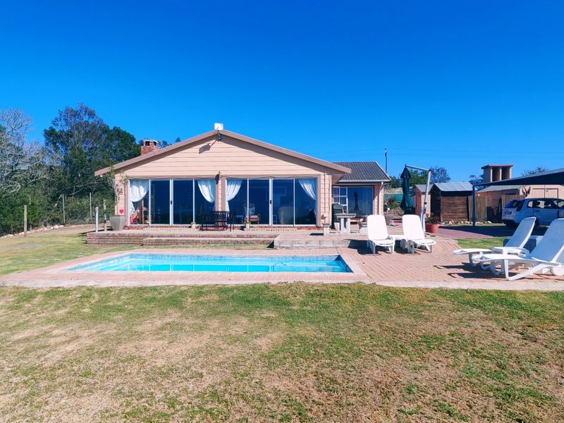 Unbeatable views define surrounded by beautiful country living  - Photo 2