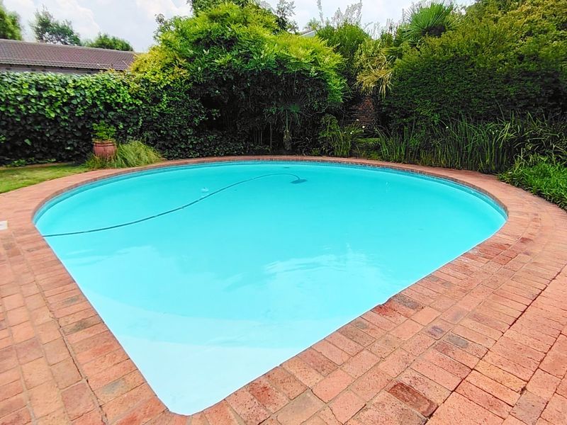 Charming Family Home with Exceptional features in SE3 - Photo 3