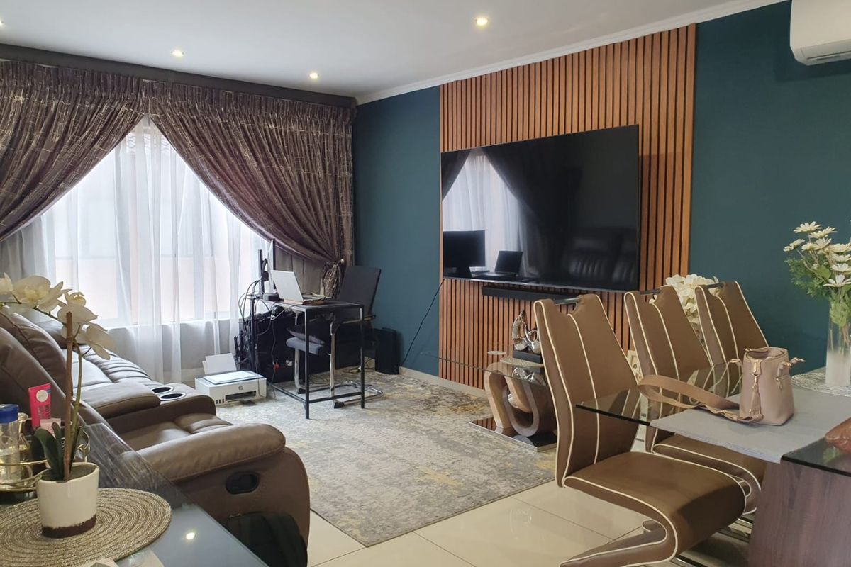 Stunning 2 bedroom apartment in Moltrasio - Edenvale - Photo 3