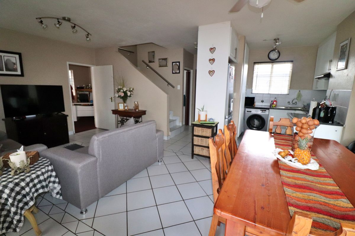 Secure Family Home in a Boomed-Off Area – Ideal for Modern Living - Photo 3