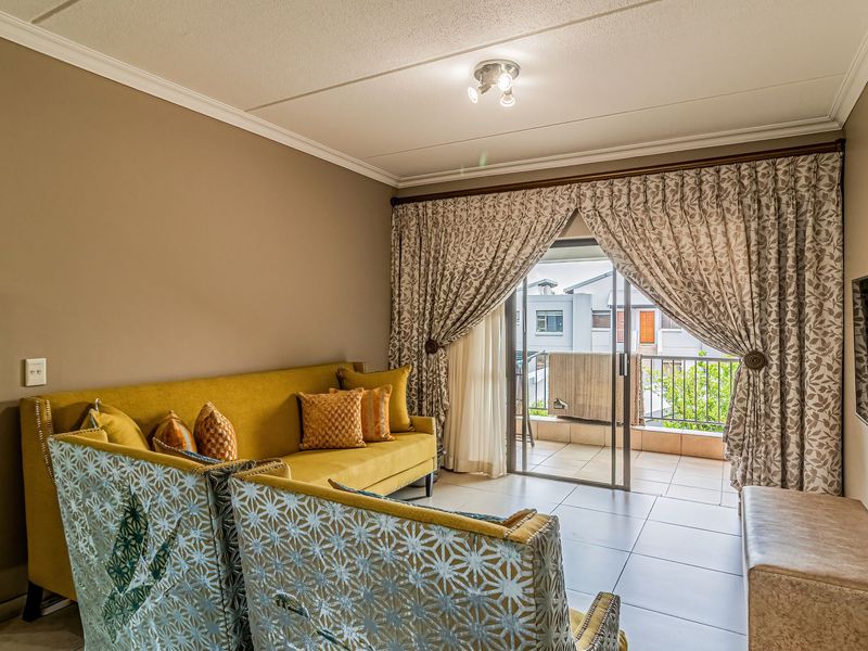 Renovated 1st floor Apartment For Sale in Waterstone Park - Photo 8