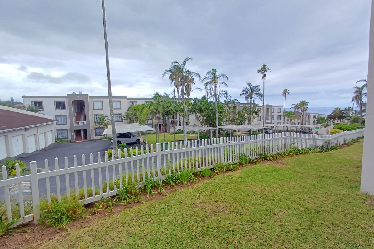 Ground Floor Unit in Laguna La Crete: Ideal Investment Opportunity - Photo 2