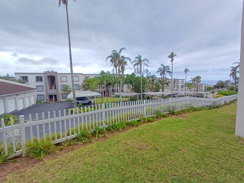 Ground Floor Unit in Laguna La Crete: Ideal Investment Opportunity - Photo 2