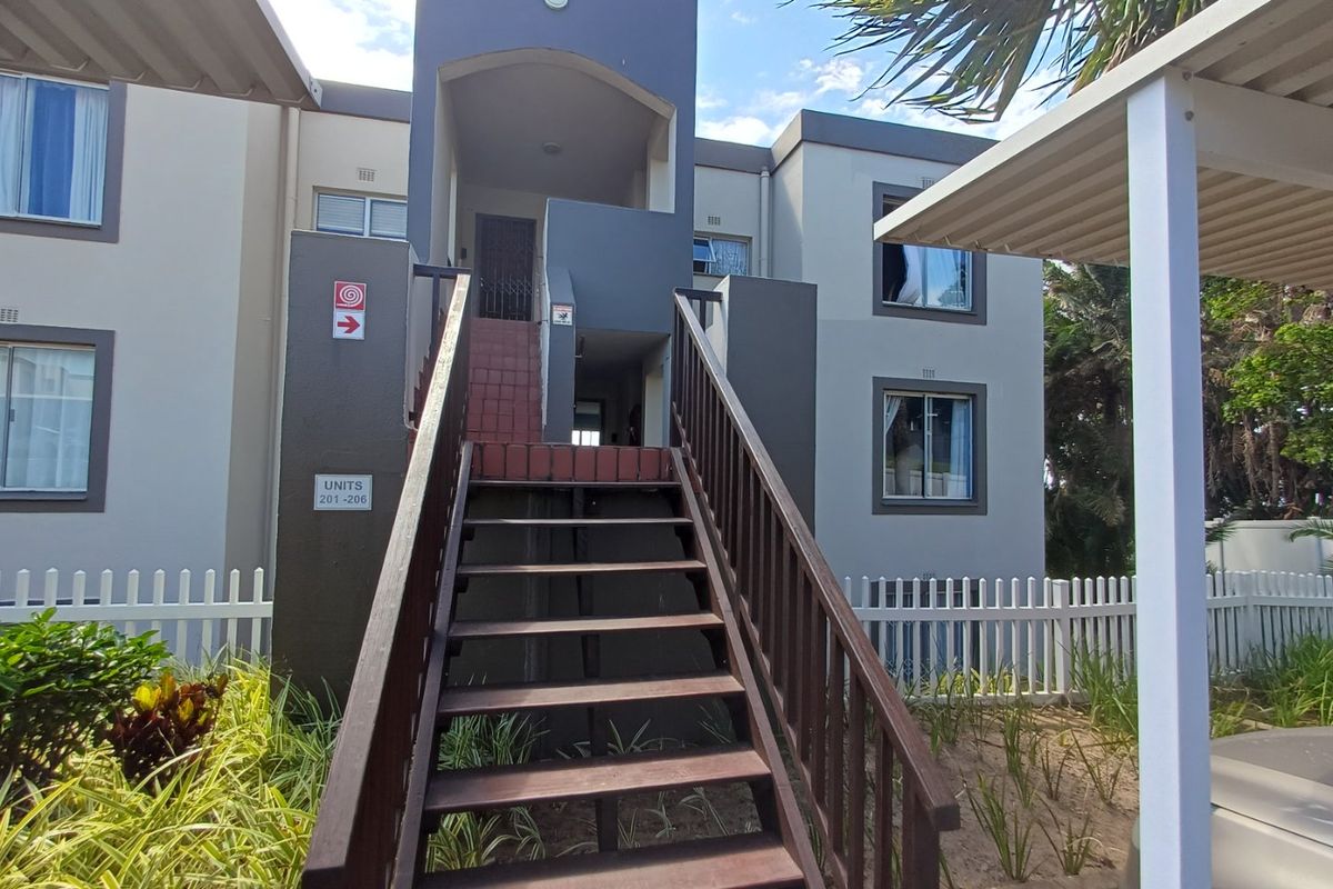 2 Bed 2 Bath unit with direct access to Uvongo Beach! - Photo 4