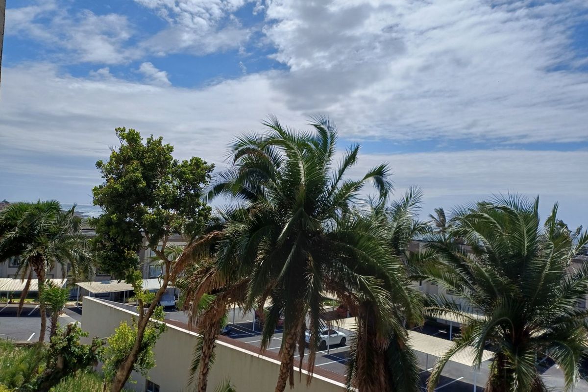 2 Bed 2 Bath unit with direct access to Uvongo Beach! - Photo 2