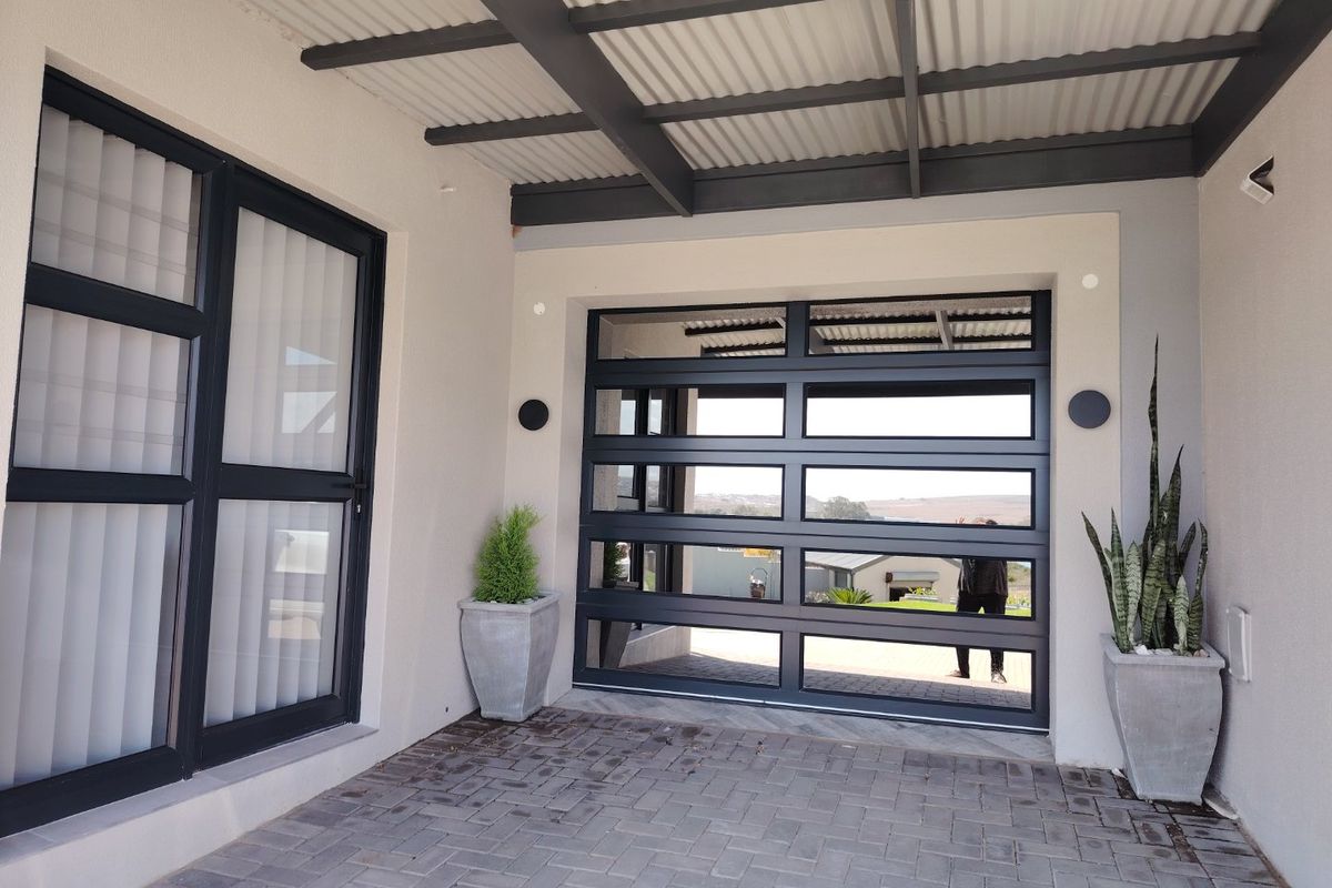 HOLIDAY LIVING EVERY DAY - YOUR HARTENBOS RIVERSIDE ESCAPE ! - Photo 2