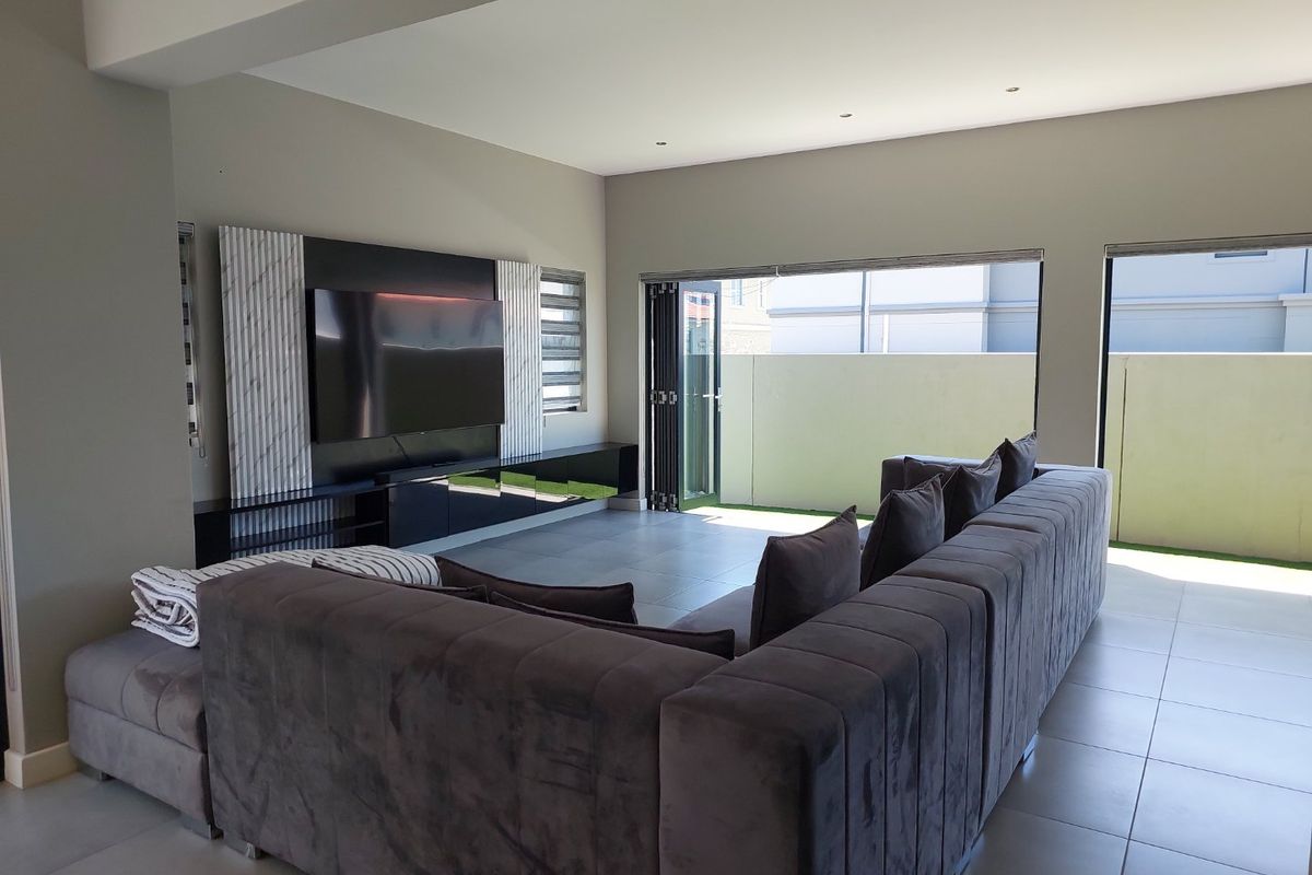 3 BEDROOM HOME IN OLIVEWOOD ESTATE - Photo 4