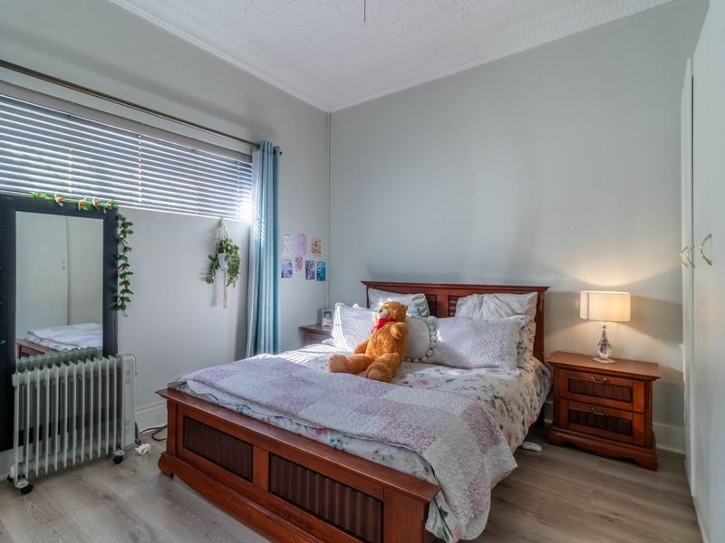 3 Bedroom House For Sale in Kensington - Photo 10