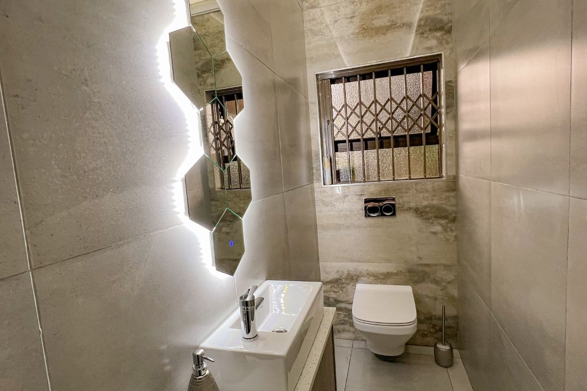 3 Bedroom family Home to Rent in Gated Complex - Photo 4