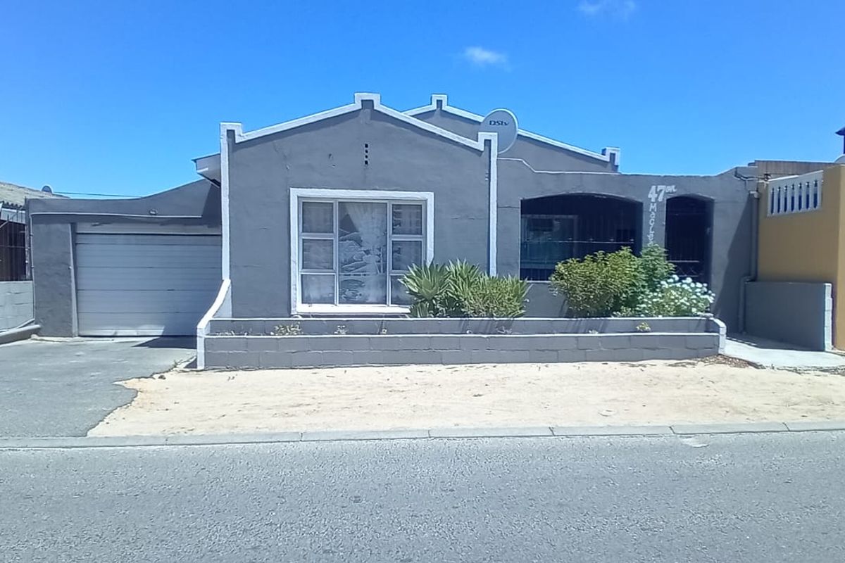 Family home with two bedroom flat  - Photo 2