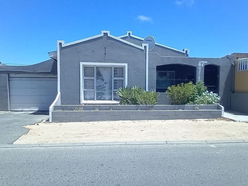 Family home with two bedroom flat  - Photo 2