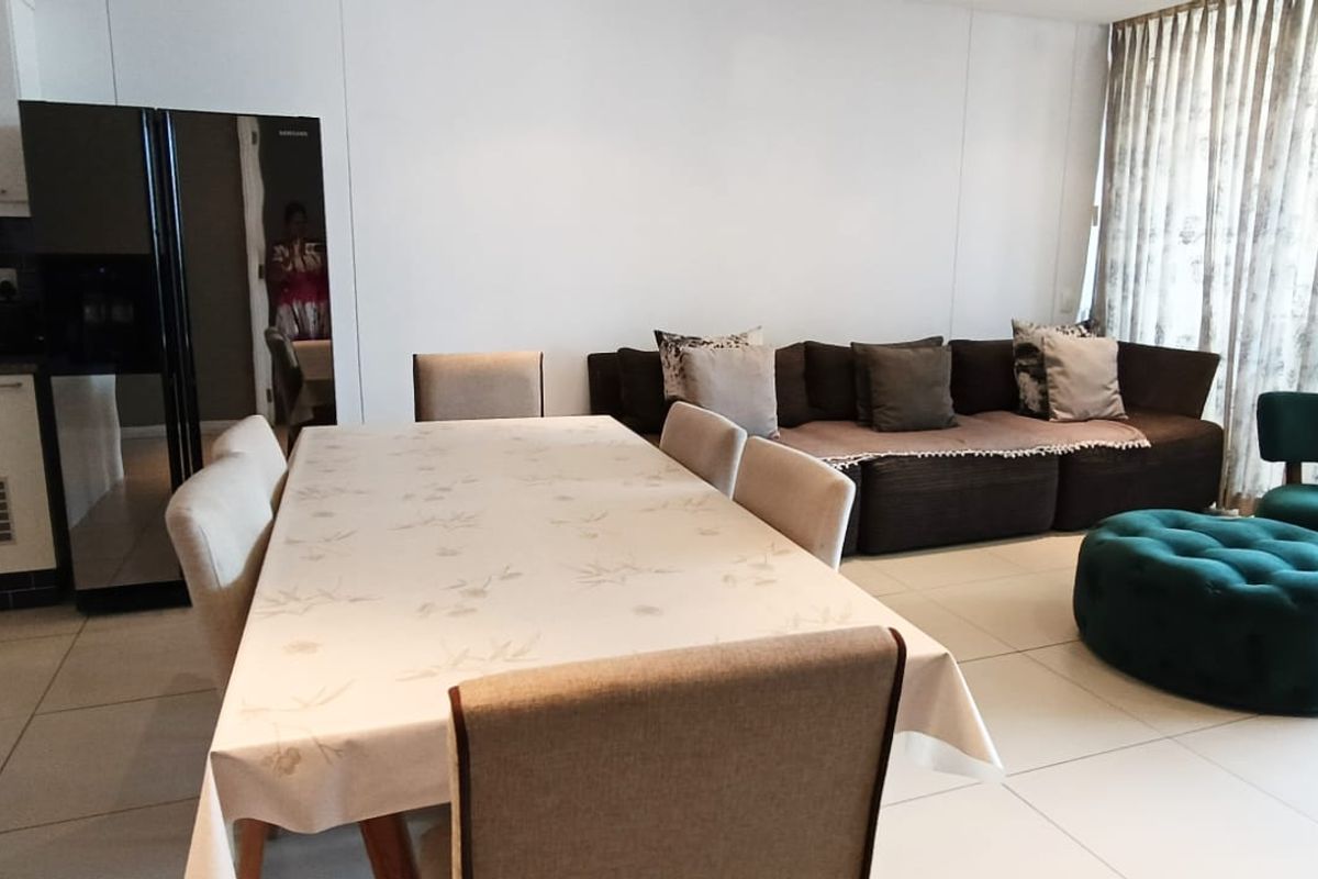 To let in CentralUmhlanga, Furnished turnkey, 3 Bedroom apartment. - Photo 3