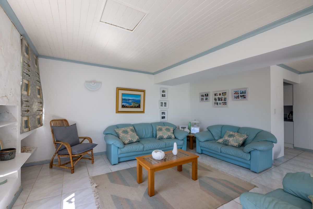 North Facing Coastal Home Steps from the Beach | Seaside Longships, | Plettenberg Bay - Photo 4