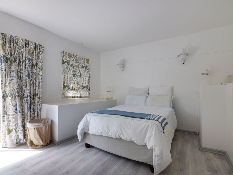 North Facing Coastal Home Steps from the Beach | Seaside Longships, | Plettenberg Bay - Photo 10