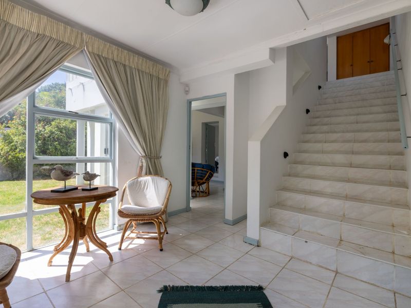 North Facing Coastal Home Steps from the Beach | Seaside Longships, | Plettenberg Bay - Photo 9