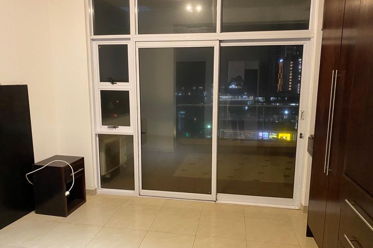 Secure, luxury 4 bedroom apartment in Umhlanga Ridge. - Photo 5