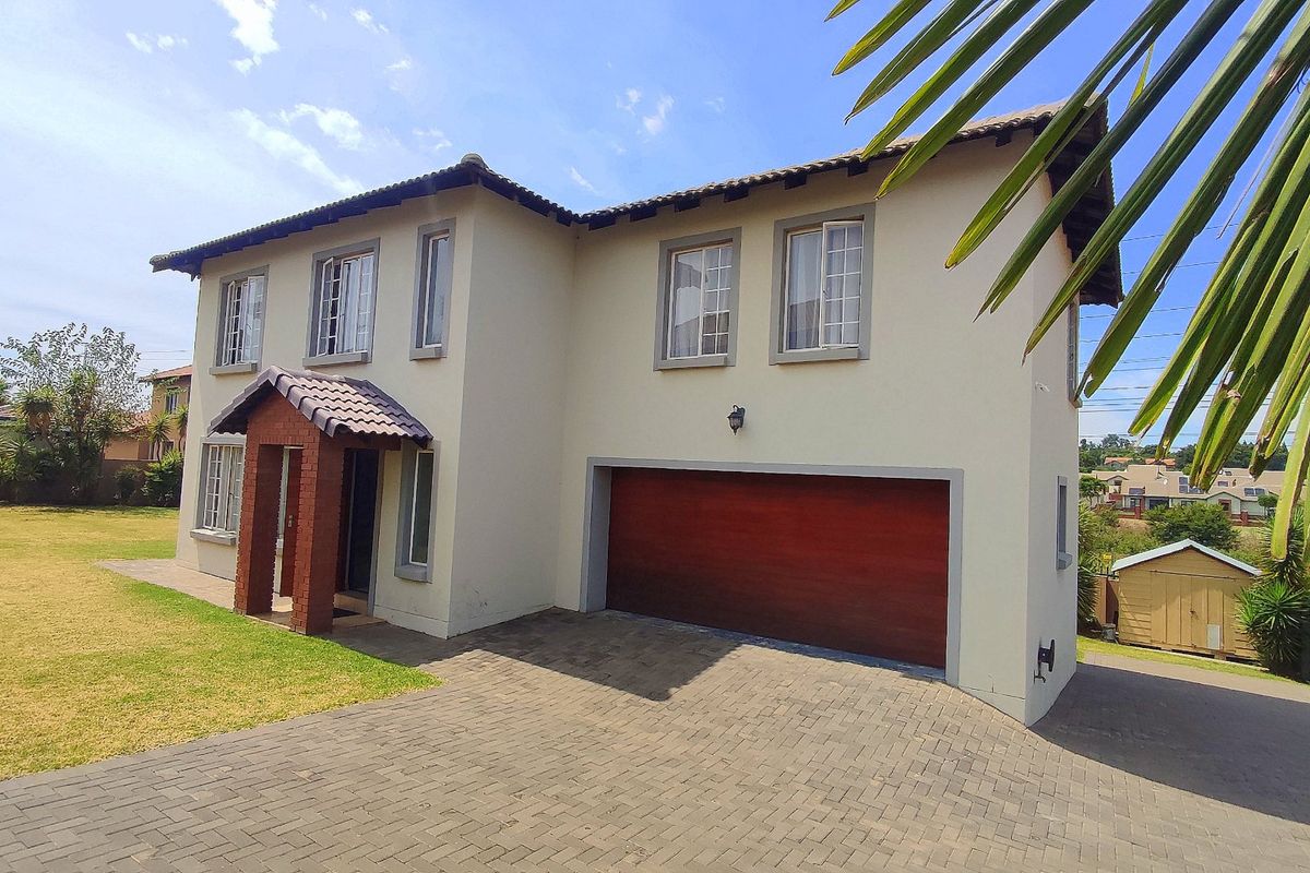 Family-Friendly 4-Bedroom Home in Secure Lifestyle Estate - Photo 2