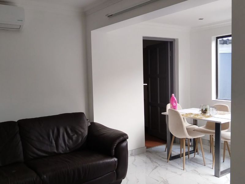 Modern and Private apartment! Available Now! - Photo 3