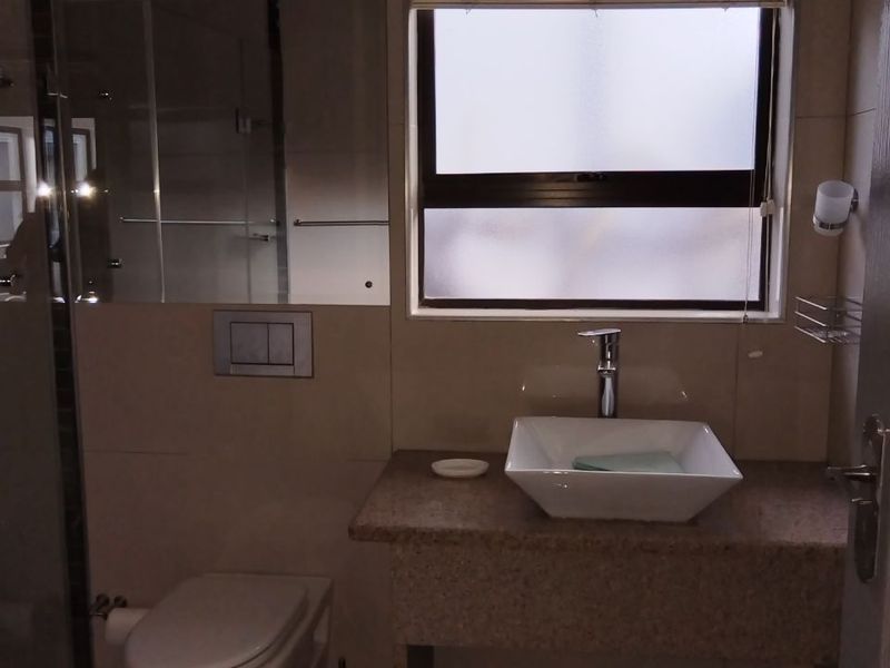 Modern and Private apartment! Available Now! - Photo 7