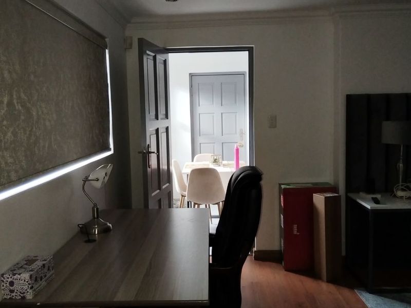 Modern and Private apartment! Available Now! - Photo 6
