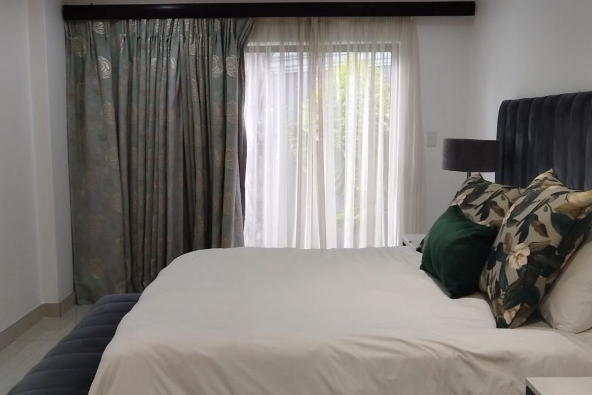 Modern and Private apartment! Available Now! - Photo 5