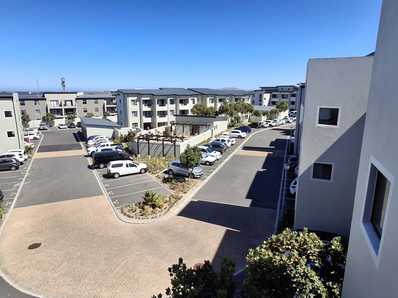 DESIGNED TO DELIGHT - Photo 3