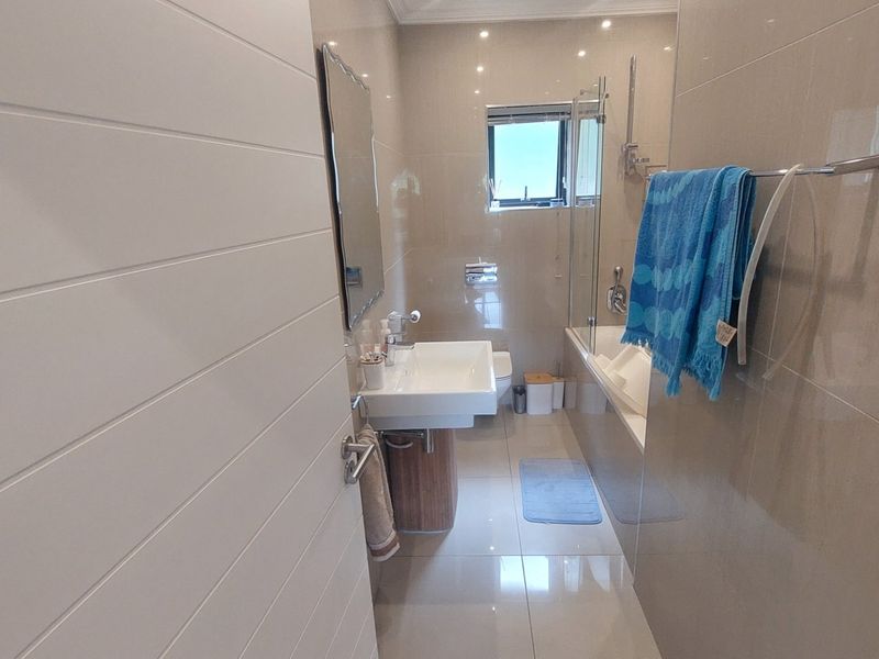 Beautiful spacious Duplex for sale in Westville - Photo 6