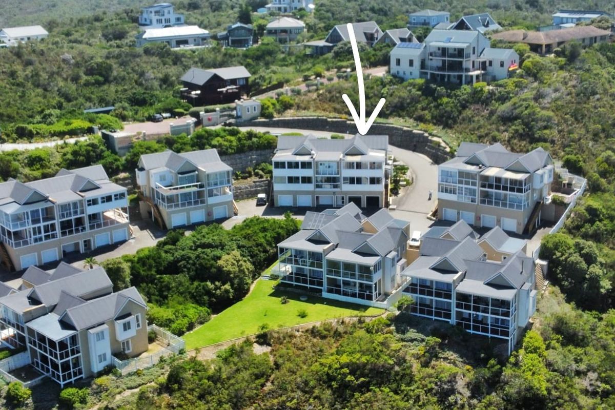 Big on space, big on views, zero on stress — the ultimate coastal lock-up-and-go in Cola Beach. - Photo 2