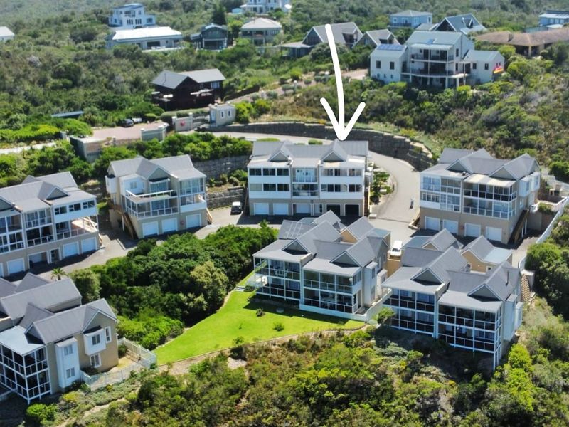 Big on space, big on views, zero on stress — the ultimate coastal lock-up-and-go in Cola Beach. - Photo 2