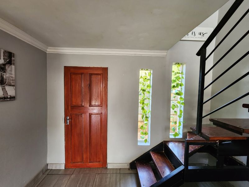 Beautiful Property For Sale In Daggafontein - Photo 7