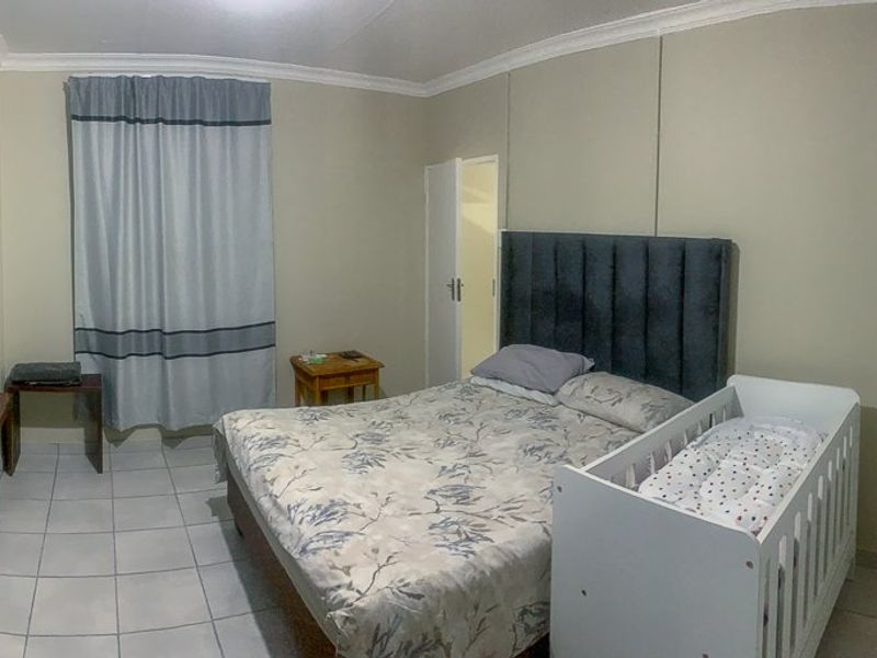 EXCELLENT INVESTMENT OPPORTUNITY – INCOME-GENERATING PROPERTY.. - Photo 2